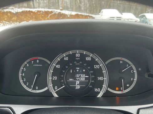 Used 2017 Honda Accord LX image 18