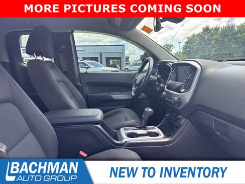 Used 2016 Chevrolet Colorado LT w/ LT Convenience Package AWD/4WD image 5