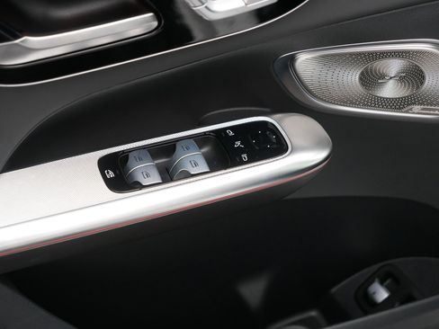 Used 2025 Mercedes-Benz GLC 63 AMG S image 19