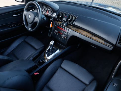 Used 2011 BMW 135i Convertible w/ Premium Pkg image 18