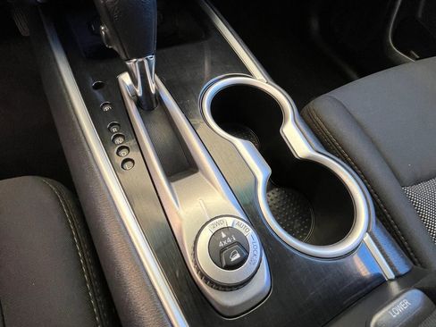 Used 2017 Nissan Pathfinder SV w/ Trailer Tow Package image 24