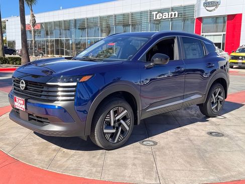 New 2026 Nissan Kicks SV w/ SV Premium Package image 4