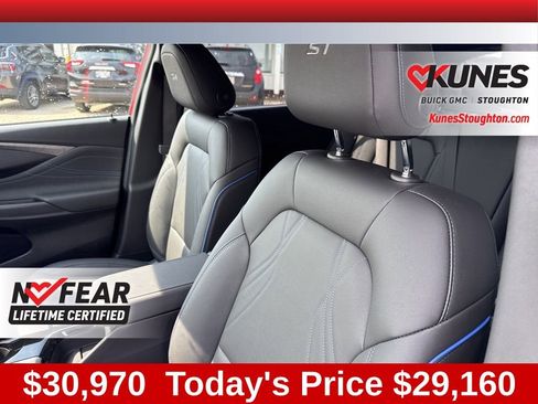 New 2026 Buick Envista Sport Touring w/ Convenience I Package FWD image 23