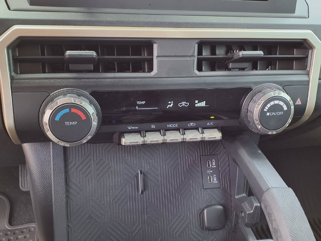Used 2024 Toyota Tacoma SR AWD/4WD image 23