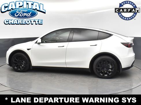 Used 2022 Tesla Model Y Long Range image 5