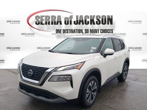 Used 2023 Nissan Rogue SV w/ SV Premium B Package FWD image 5