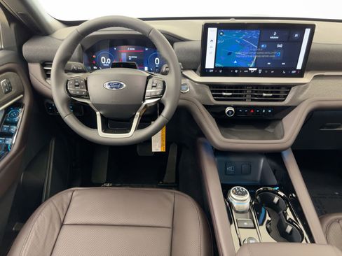 New 2026 Ford Explorer Platinum w/ LUX Leather Package image 29
