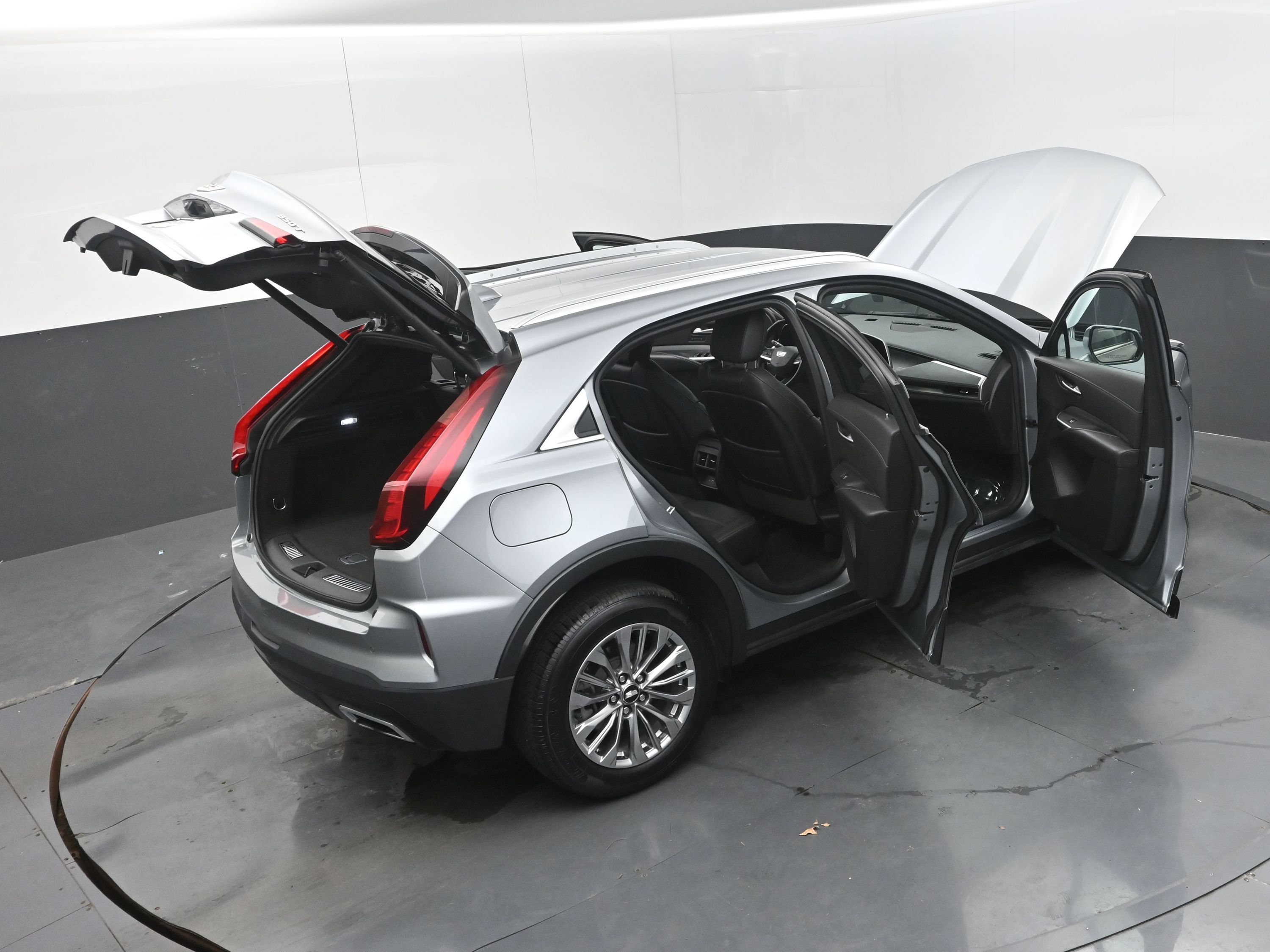 Used 2024 Cadillac XT4 Premium Luxury FWD image 37