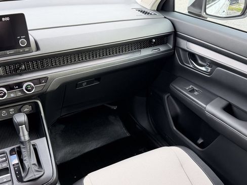 Used 2025 Honda CR-V EX image 15