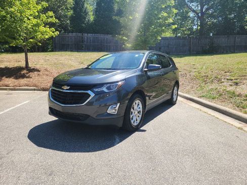 Used 2019 Chevrolet Equinox LT FWD image 3