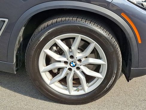 Used 2022 BMW X5 xDrive40i w/ Premium Package AWD/4WD image 8