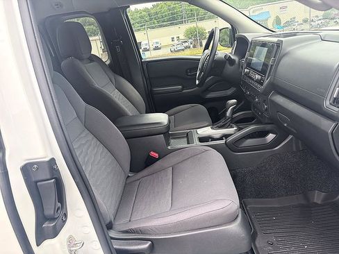 Certified 2025 Nissan Frontier S AWD/4WD image 11