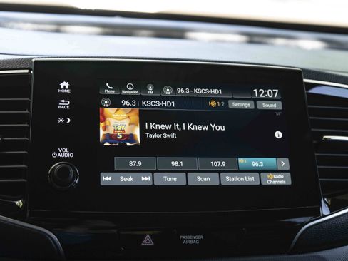 Used 2022 Honda Passport TrailSport image 30