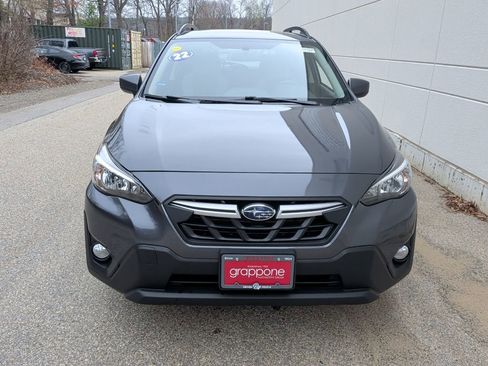 Used 2022 Subaru Crosstrek 2.0i Premium image 3