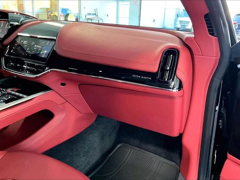 Used 2026 Aston Martin DBX 707 image 19