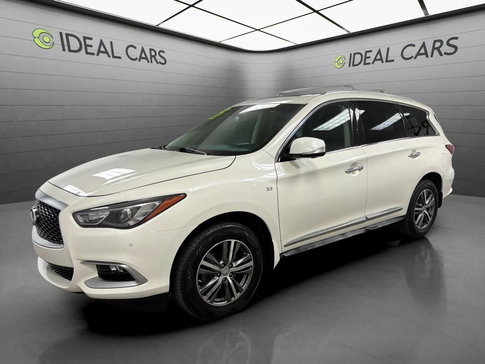 Used 2016 INFINITI QX60 FWD w/ Premium Plus Package image 1
