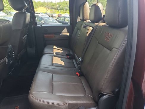Used 2015 Ford F250 King Ranch w/ King Ranch w/Chrome Package AWD/4WD image 11