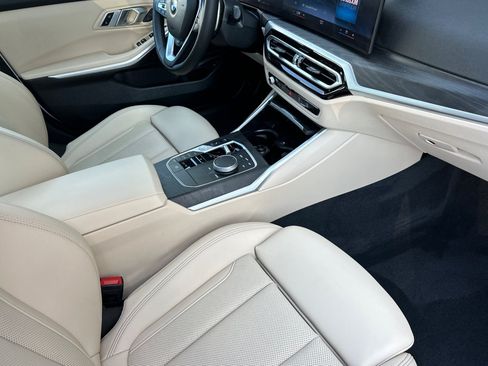 Used 2023 BMW 330i Sedan w/ Convenience Package RWD image 14