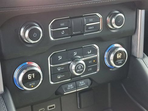 Used 2022 GMC Yukon SLE w/ Max Trailering Package AWD/4WD image 14