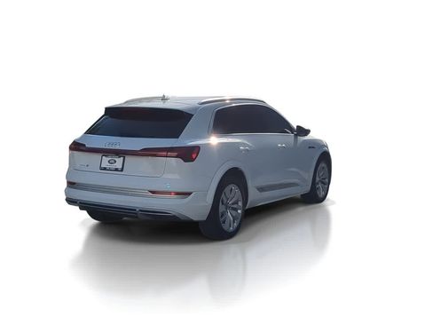 Used 2023 Audi e-tron S Premium Plus image 8