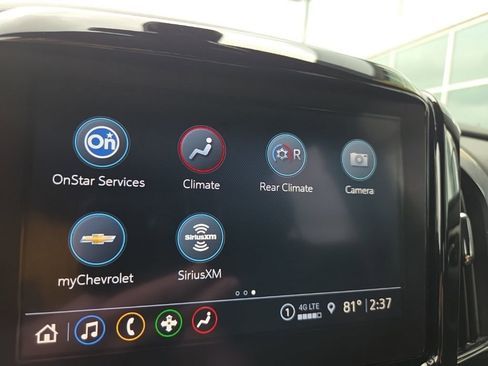 Used 2023 Chevrolet Traverse LT FWD image 48