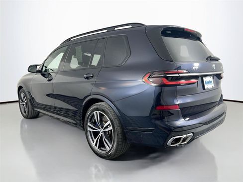 Used 2025 BMW X7 M60i w/ Executive Package AWD/4WD image 4