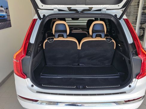 Certified 2022 Volvo XC90 T6 Inscription w/ Advanced Package image 9