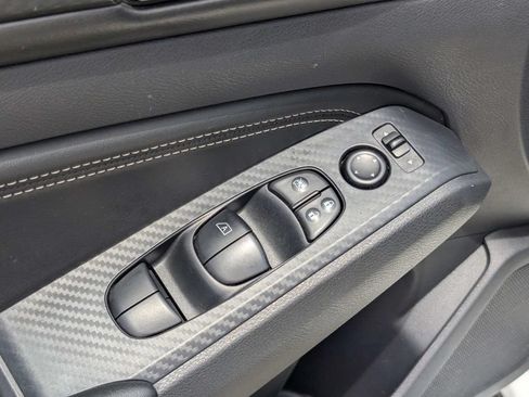 Used 2020 Nissan Altima 2.5 S FWD image 14