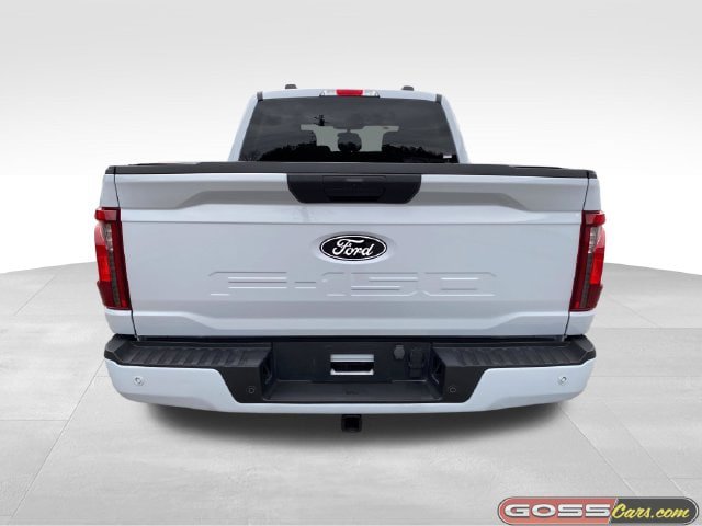 Used 2025 Ford F150 XLT w/ Equipment Group 301A Standard AWD/4WD image 4