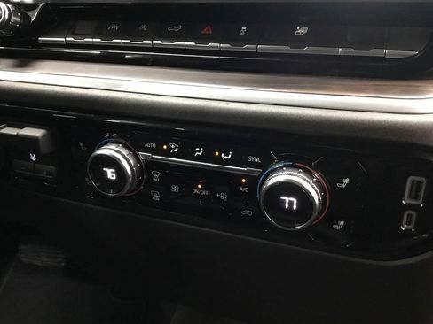 Used 2026 GMC Sierra 1500 SLT AWD/4WD image 27