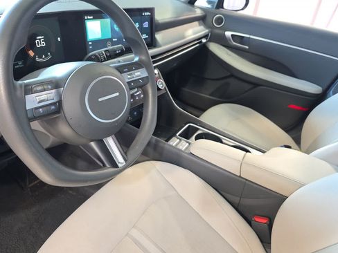 Used 2024 Hyundai Sonata SEL FWD image 14