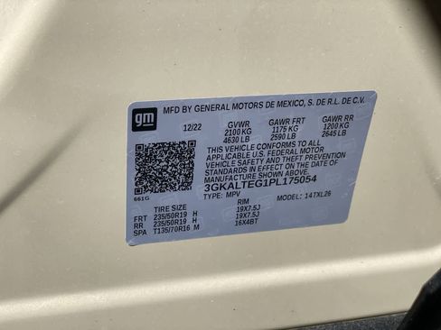 Used 2023 GMC Terrain SLE w/ Elevation Edition AWD/4WD image 29