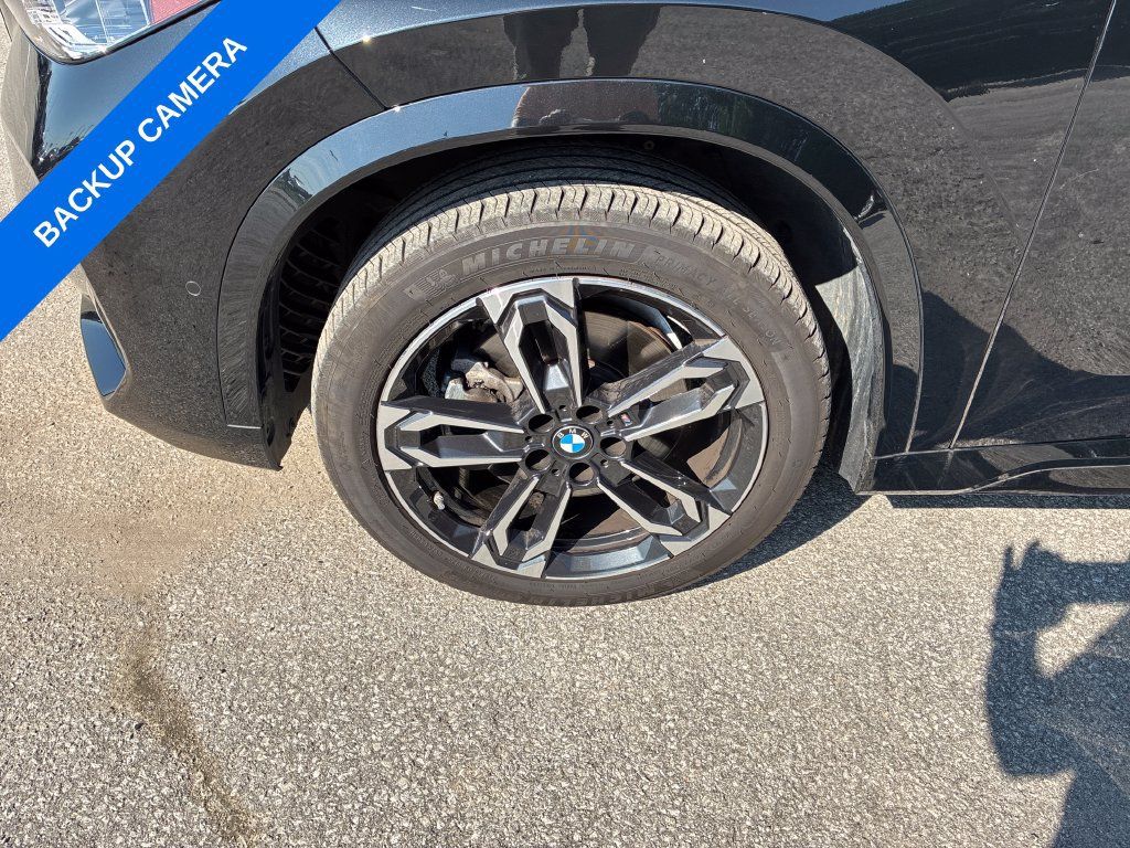 Used 2025 BMW X1 xDrive28i w/ M Sport Package AWD/4WD image 11