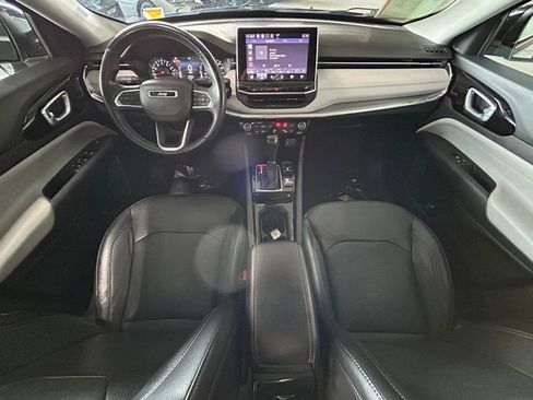 Used 2022 Jeep Compass Limited image 35