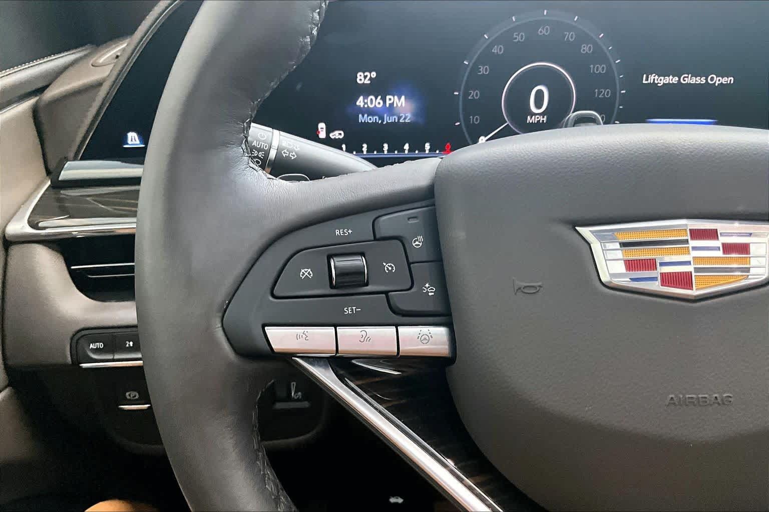 Used 2024 Cadillac Escalade Premium Luxury w/ Performance Package AWD/4WD image 47