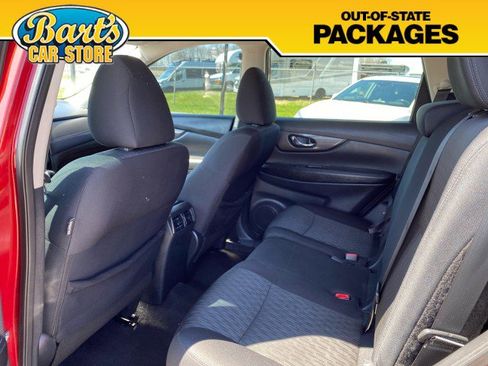 Used 2019 Nissan Rogue SV FWD image 19