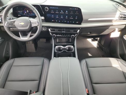 New 2026 Chevrolet Traverse LT w/ Driver Confidence Package FWD image 18