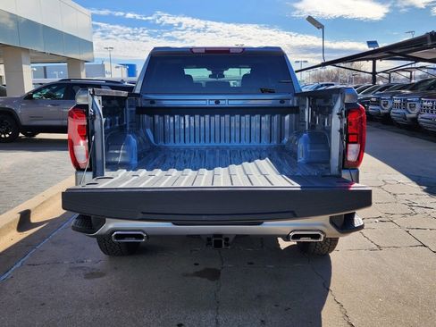 New 2026 GMC Sierra 1500 Elevation w/ LPO, Elevation Black Package image 47