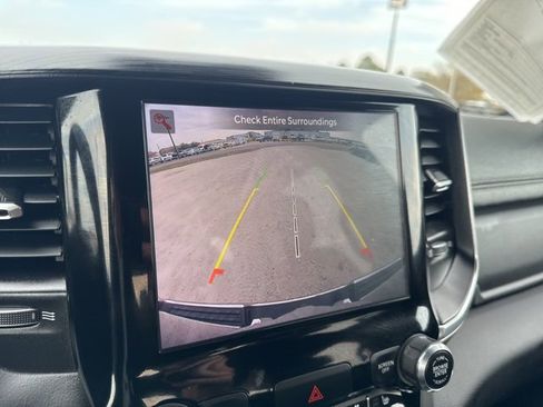 Used 2024 RAM 1500 Laramie image 16