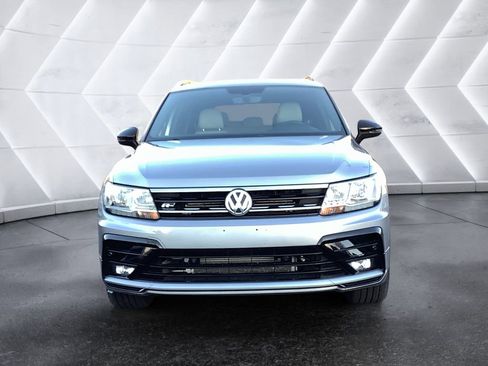 Used 2021 Volkswagen Tiguan SE R-Line image 2