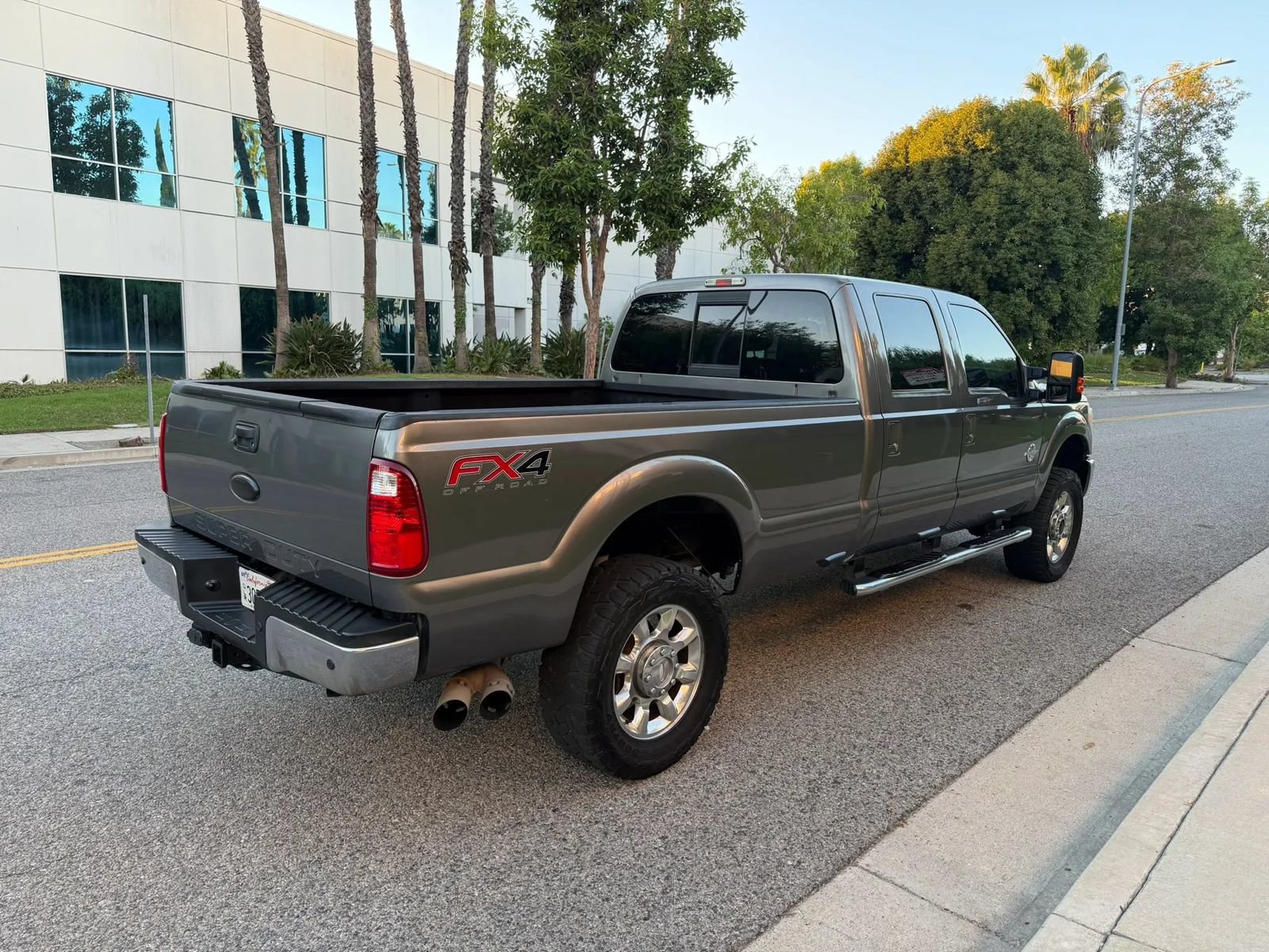 Used 2012 Ford F350 Lariat w/ Lariat Ultimate Pkg AWD/4WD image 5