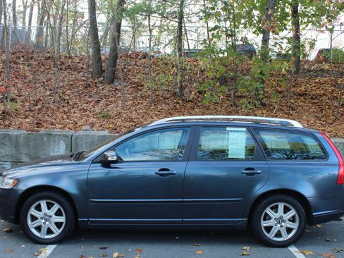 Used 2008 Volvo V50 T5 AWD/4WD image 6