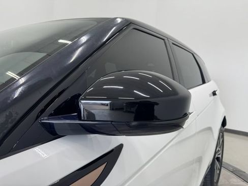 Used 2023 Land Rover Range Rover Evoque R-Dynamic S AWD/4WD image 41