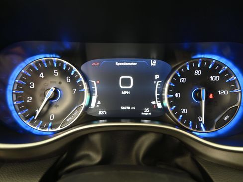 Used 2024 Chrysler Pacifica Touring-L FWD image 22