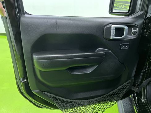 Used 2020 Jeep Wrangler Unlimited Sport AWD/4WD image 16