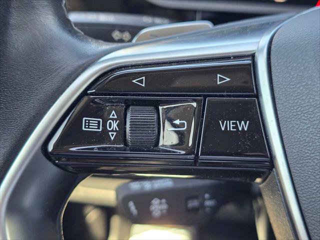Used 2024 Audi Q8 e-tron Premium AWD/4WD image 33