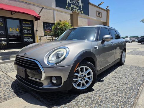 Used 2017 MINI Cooper Clubman ALL4 AWD/4WD image 1