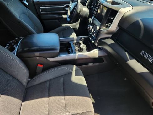 Used 2020 RAM 1500 Big Horn AWD/4WD image 18