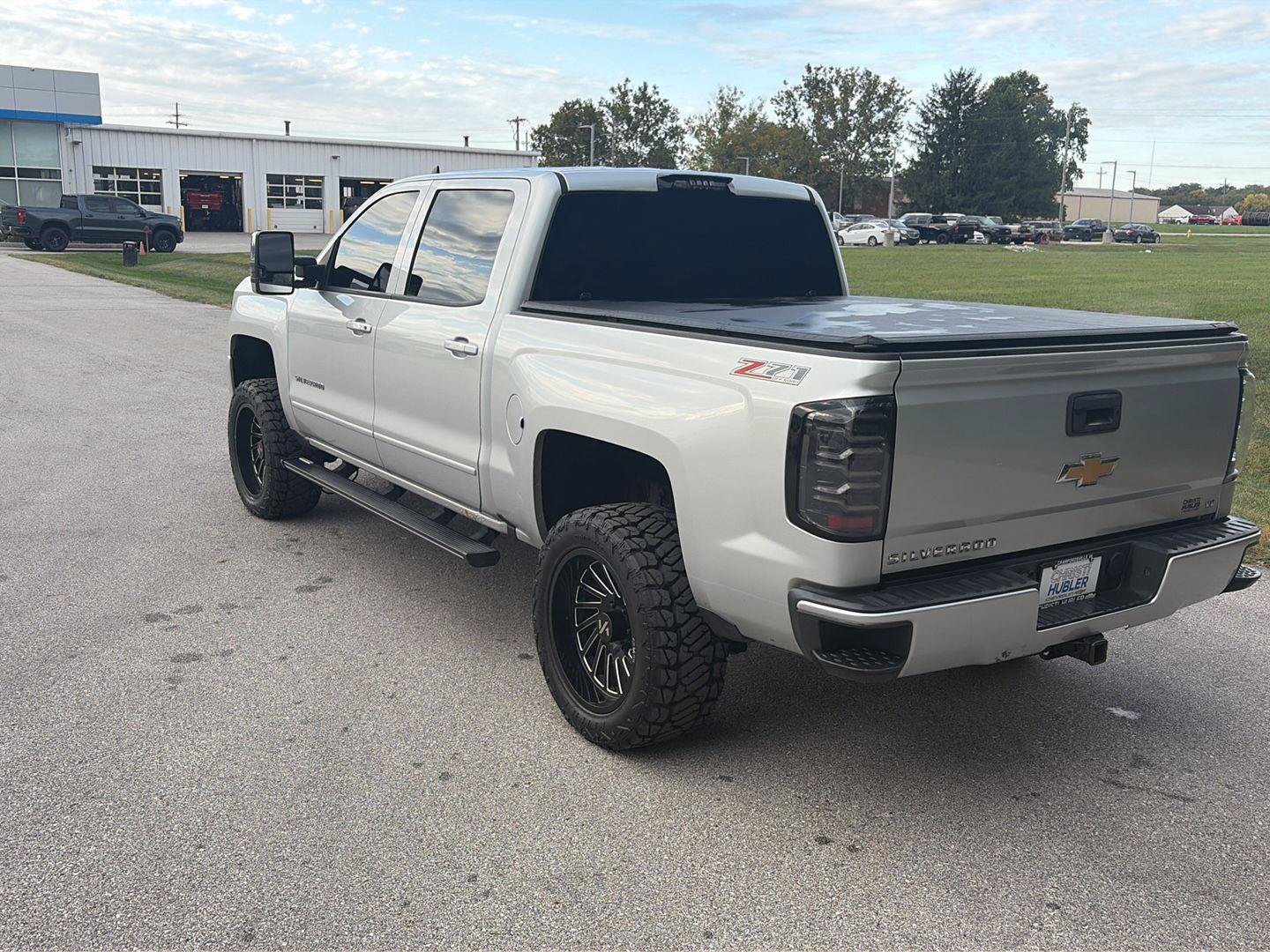 Used 2017 Chevrolet Silverado 1500 LT w/ All Star Edition AWD/4WD image 3