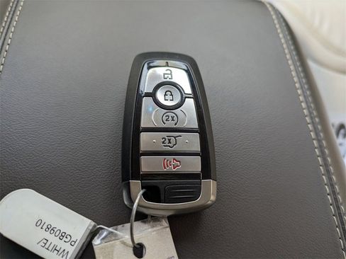 Used 2023 Ford Explorer Platinum w/ Technology Package image 33